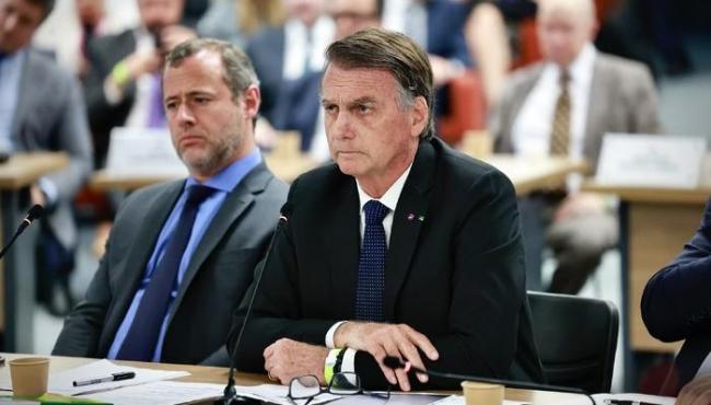 Bolsonaro revela conversa com Forças Armadas, mas nega tentativa de golpe