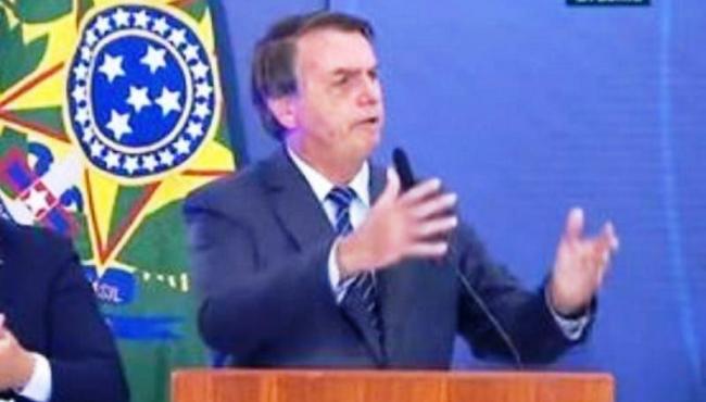 Bolsonaro sobe o tom e diz ter pronto decreto contra lockdowns