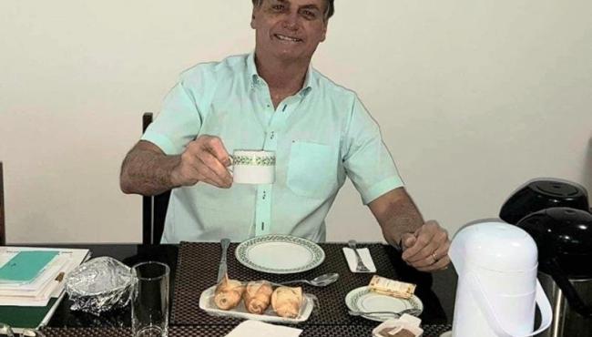 Bolsonaro sobre combate à Covid-19: “Nenhum país do mundo fez como Brasil”