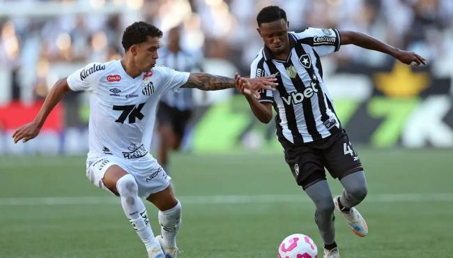 Botafogo fica duas vezes à frente, mas cede empate ao Santos no Rio