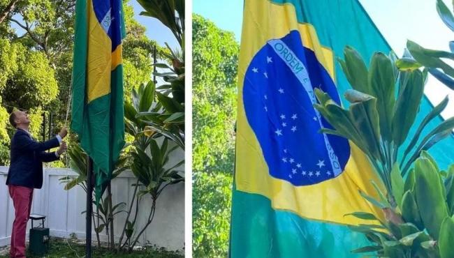 Brasil assume embaixada da Argentina na Venezuela e hasteia bandeira; Milei agradece