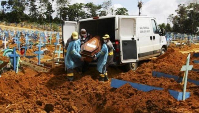 Brasil chega a 570 mil mortes pela Covid-19 nesta terça-feira (17)