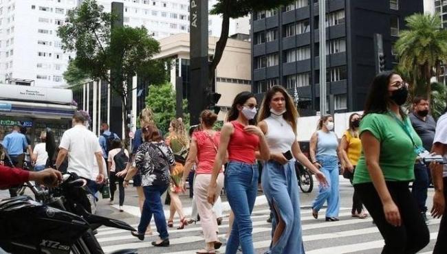 Brasil contabiliza 66 mortes e 8,4 mil casos de covid-19 em 24 horas