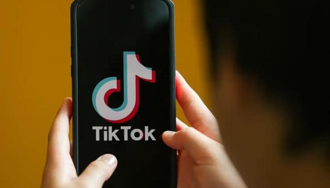 Brasil multa TikTok em R$ 153,7 milhões por falhas em dados de adolescentes