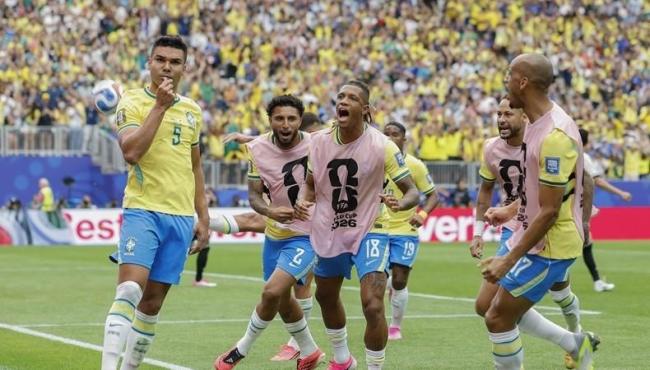 Brasil reage no segundo tempo, vence o Japão e avança às oitavas da Copa do Mundo