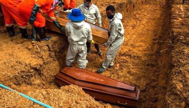 Brasil registra 141.741 mortes por Covid-19, diz boletim oficial