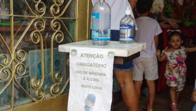 Brasil registra 243 mortes e 8.668 casos de covid-19 em 24 horas