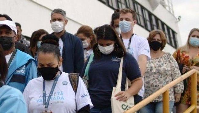 Brasil registra 270 mortes e 13.957 novos casos em 24 horas