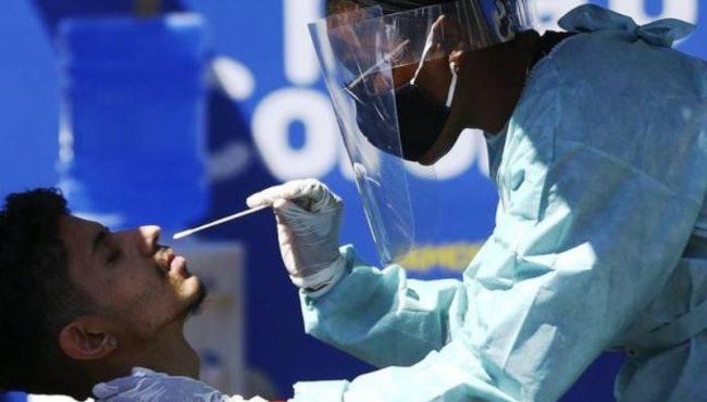 Brasil registra 485 mortes em 24h; Mudança no sistema impacta número de casos