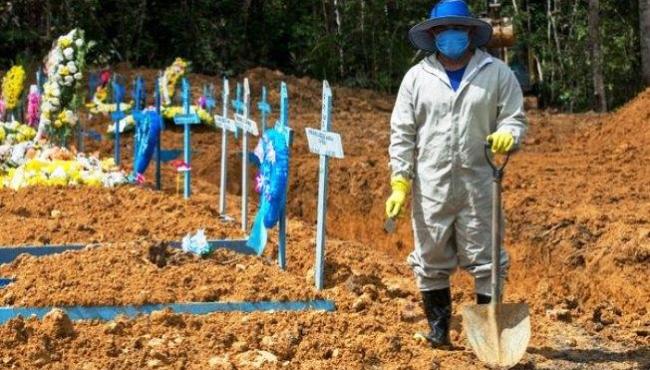 Brasil registra 527 novas mortes por Covid; total ultrapassa 187 mil