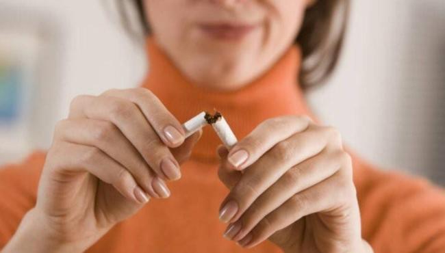 Brasil registra aumento no número de meninas de 13 a 17 anos que fumam