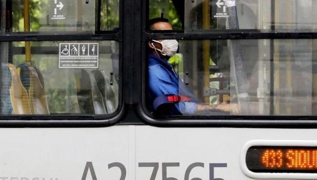 Brasil tem 27 mil novos casos de Covid-19 e 216 óbitos em 24 horas