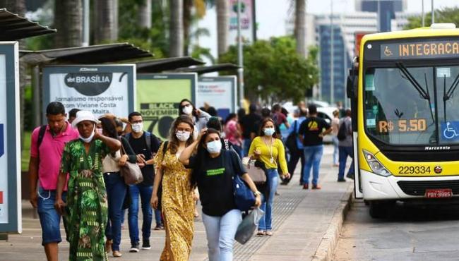 Brasil tem 293 mortes por Covid-19 e 12.301 novos casos em 24 horas