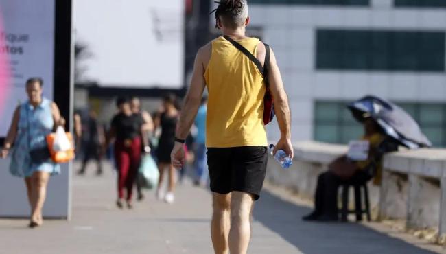 Brasil tem previsão de Natal com ondas de calor e chuvas