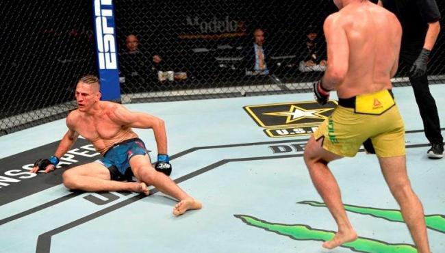 Brasiliense Vicente Luque deixa rosto de rival irreconhecível no UFC 249