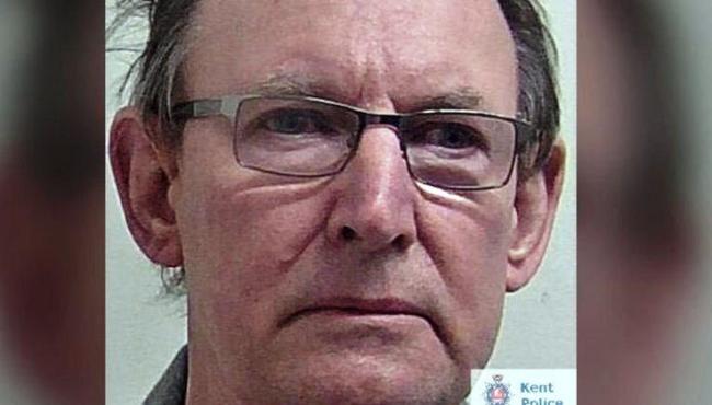 Britânico é condenado por matar 2 mulheres e abusar de 102 cadáveres