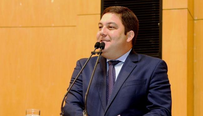 Bruno quer garantir acessibilidade às pessoas com deficiência nas praias do ES