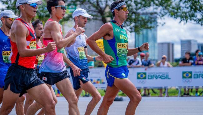 Caio Bonfim e equipe feminina conquistam bronze no Mundial de Marcha
