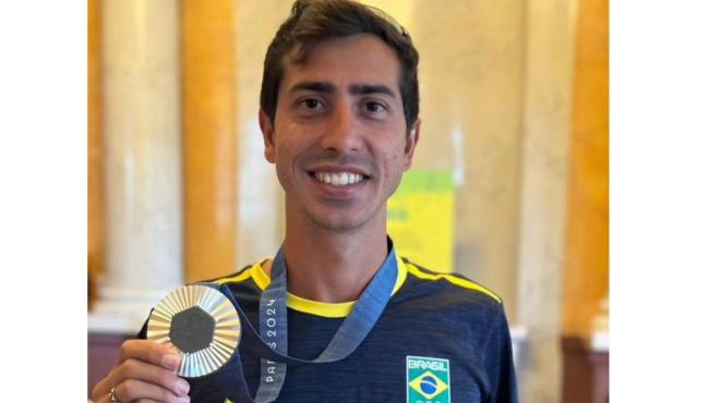 Caio Bonfim ganha prata em etapa mundial da marcha atlética na China