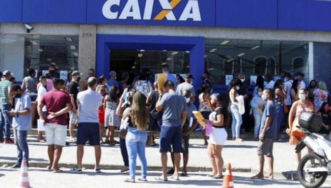 Caixa deposita auxílio emergencial retroativo para 823 mil pais solteiros