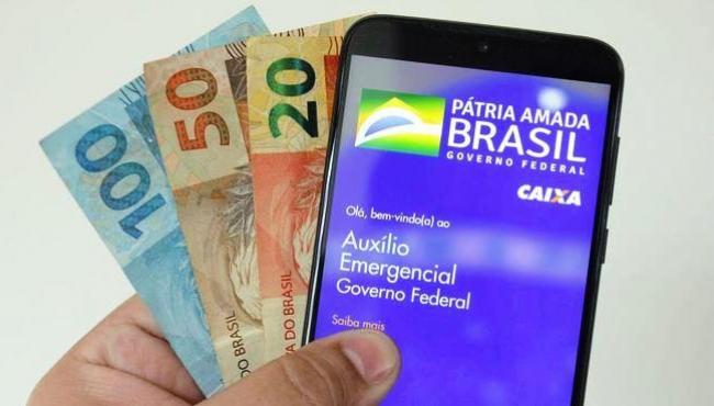 Caixa deposita última parcela do auxílio para os nascidos em dezembro, neste domingo (31)