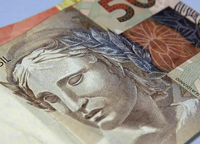 Caixa libera abono salarial para nascidos em fevereiro