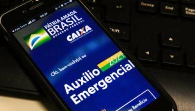 Caixa libera saque da 4ª parcela do auxílio emergencial a nascidos em novembro, nesta terça-feira (17)