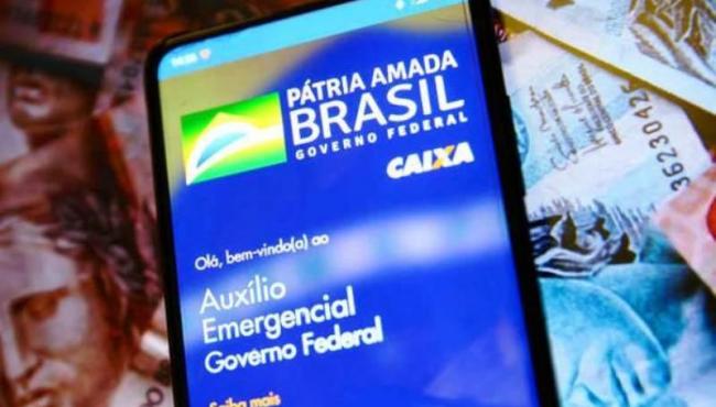 Caixa libera saque da terceira parcela do auxílio emergencial a nascidos em maio nesta quinta-feira (8)