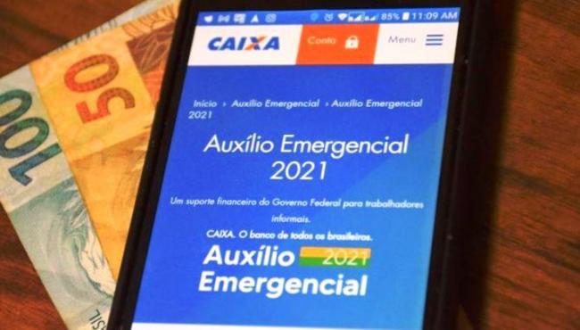 Caixa libera saque do auxílio emergencial para 2,3 milhões de trabalhadores, nesta segunda-feira (5)