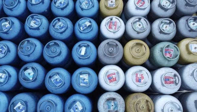 Caixa libera vale-recarga do programa Gás do Povo a 206 mil famílias