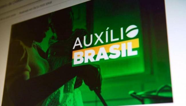 Caixa paga Auxílio Brasil a beneficiários com NIS final 8 nesta terça-feira (29)