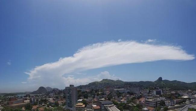 Calor intenso e tempo firme marcam a virada do ano no Espírito Santo