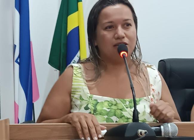 Câmara aprova projeto da vereadora Camila que homenageia Arthur Mendes de Souza liderança histórica de Braço do Rio, em Conceição da Barra, ES