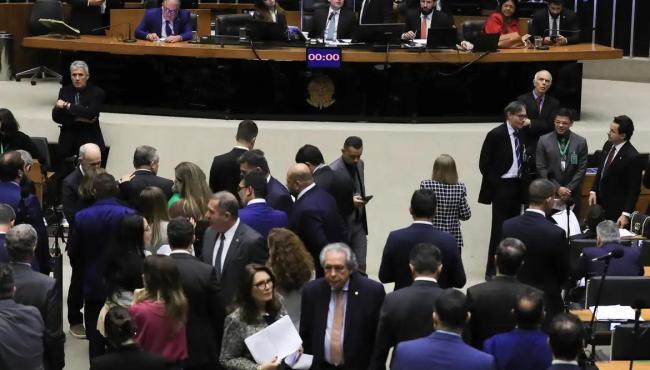 Câmara aprova projeto que tipifica o crime de domínio de cidades