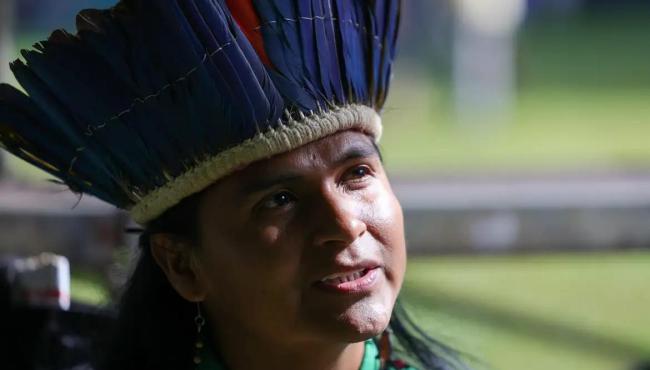 Câmara aprova uso de indumentárias tradicionais em fotos de documentos
