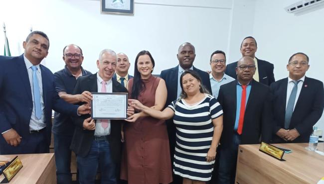 Câmara de Conceição da Barra, no ES, homenageia o Juiz Leandro Cunha Bernardes da Silveira com Moção de Aplausos e Reconhecimento