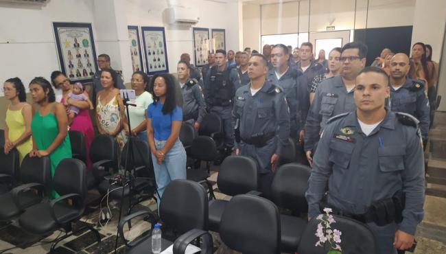 Câmara faz entrega de honrarias a membros da Polícia Militar de Conceição da Barra, ES