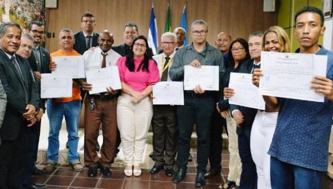 Câmara Municipal presta homenagens a motoristas profissionais de São Mateus, ES