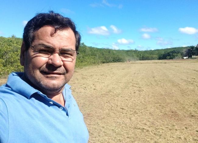 Campinho do Bairro Santo Amaro, em Conceição da Barra, no ES, passa por revitalização e moradores comemoram melhorias