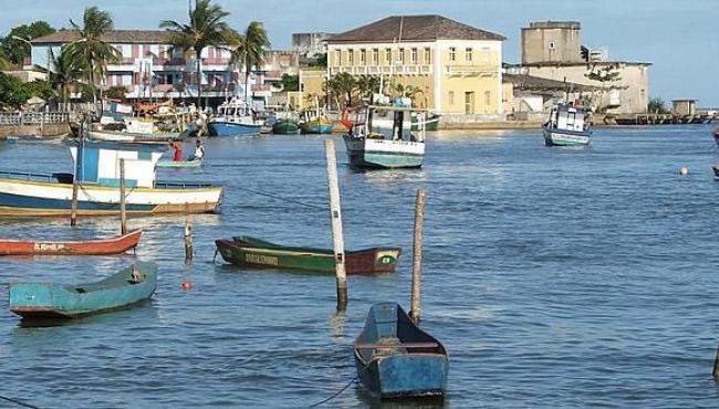 Capitania dos Portos realiza atendimento à pescadores e donos de barcos, nos dias 11, 12 e 13, em Conceição da Barra, ES