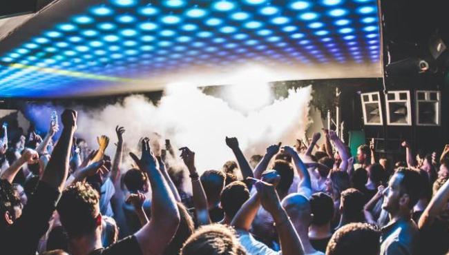 Casagrande anuncia liberação de público em eventos sociais, culturais e esportivos, no ES