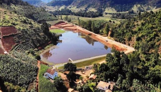 Casagrande anuncia obras e entrega barragens em Itarana e Itaguaçu