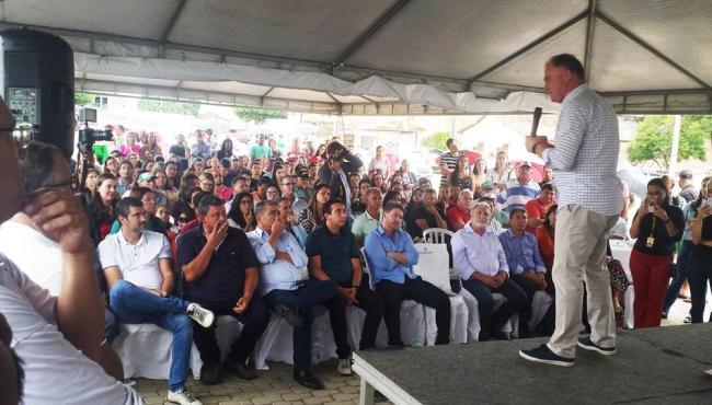 Casagrande autoriza construção de espaço multiesportivo e retomada das obras de barragem em Jaguaré