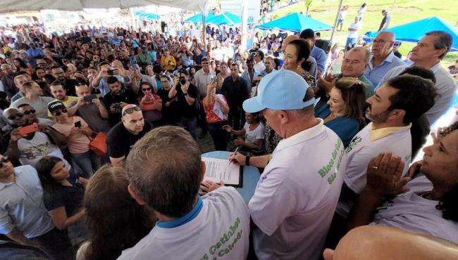 Casagrande entrega obras e anuncia investimentos em São José do Calçado, ES