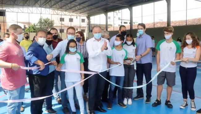 Casagrande inaugura obra em escola e anuncia mais investimentos para Colatina