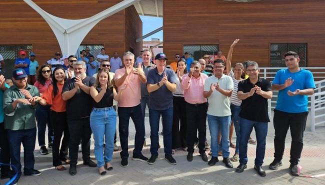 Casagrande inaugura obras e anuncia novos investimentos em Pinheiros, ES