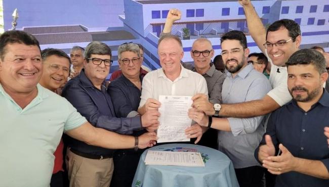 Casagrande inaugura obras e autoriza início de construção do Hospital do Câncer de Cachoeiro, ES