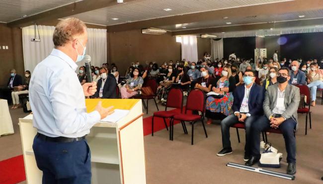 Casagrande participa de abertura do seminário de acolhimento dos gestores municipais de saúde