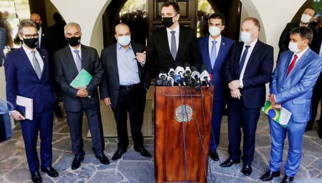 Casagrande participa de reunião dos governadores com presidente do Senado*