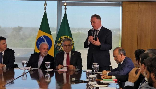 Casagrande participa do lançamento da instalação de Curso de Medicina na Ufes em São Mateus, ES